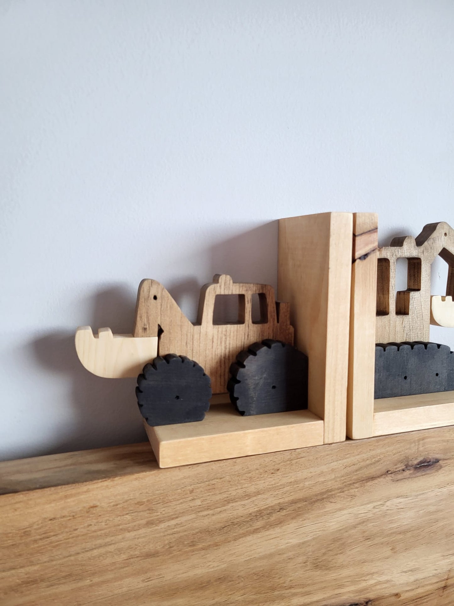 Construction Vehicle Bookends