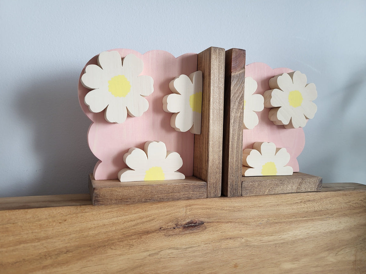 Wooden Daisy Flower Bookends | Handcrafted Floral Bookshelf Décor