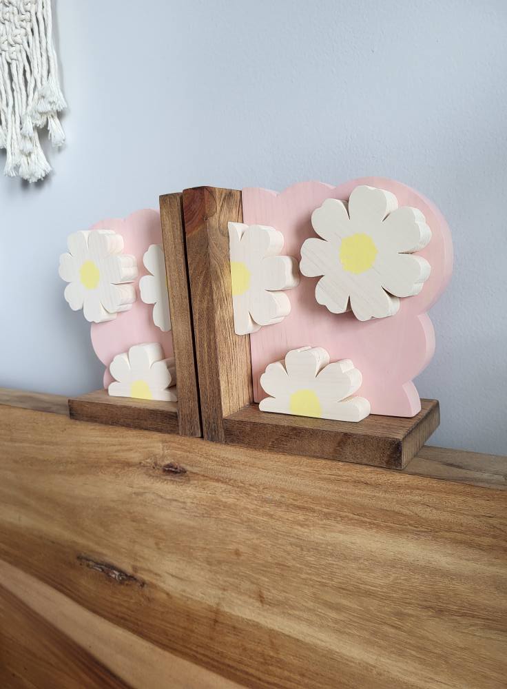 Wooden Daisy Flower Bookends | Handcrafted Floral Bookshelf Décor