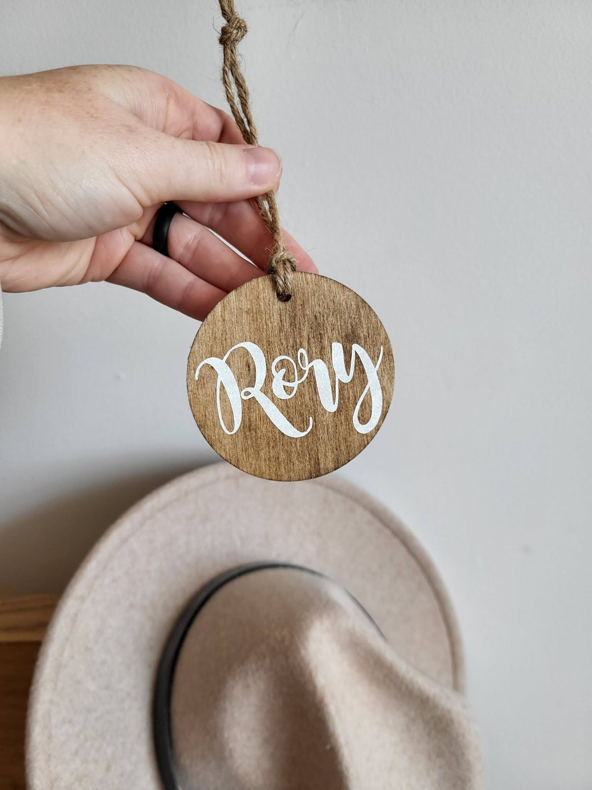 Personalized Wood Christmas Stocking Tags - Small Round Tag